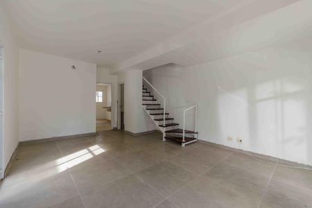 Casa de condomínio à venda com 158m², 4 quartos e 3 vagasSala