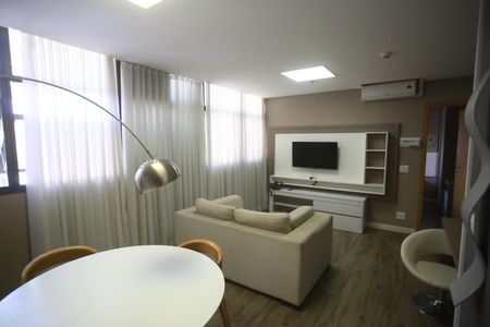 Apartamento para alugar com 55m², 1 quarto e 1 vagaSala
