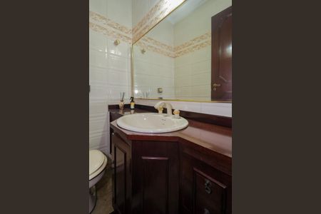 Apartamento à venda com 160m², 4 quartos e 3 vagas Apartamento à venda com 160m², 4 quartos e 3 vagasLavabo