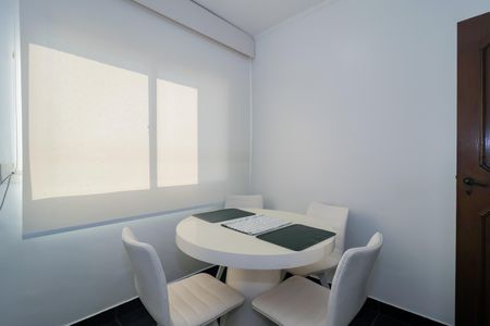 Apartamento à venda com 160m², 4 quartos e 3 vagas Apartamento à venda com 160m², 4 quartos e 3 vagasCozinha