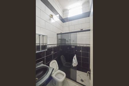 Casa à venda com 89m², 2 quartos e 3 vagas Casa à venda com 89m², 2 quartos e 3 vagasBanheiro