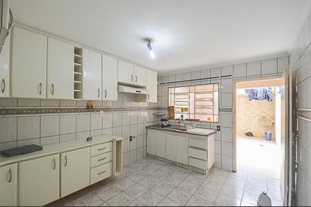 Casa à venda com 89m², 2 quartos e 3 vagas Casa à venda com 89m², 2 quartos e 3 vagasCozinha