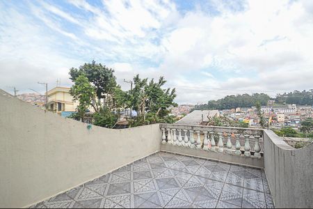 Casa à venda com 89m², 2 quartos e 3 vagas Casa à venda com 89m², 2 quartos e 3 vagasSacada do Quarto 2