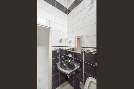 Casa à venda com 89m², 2 quartos e 3 vagas Casa à venda com 89m², 2 quartos e 3 vagasBanheiro