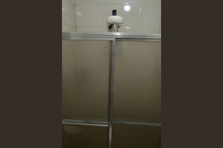 Casa à venda com 260m², 4 quartos e 2 vagas Casa à venda com 260m², 4 quartos e 2 vagasBanheiro da Suíte 1