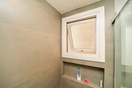 Apartamento à venda com 76m², 3 quartos e 1 vaga Apartamento à venda com 76m², 3 quartos e 1 vagaBanheiro Social