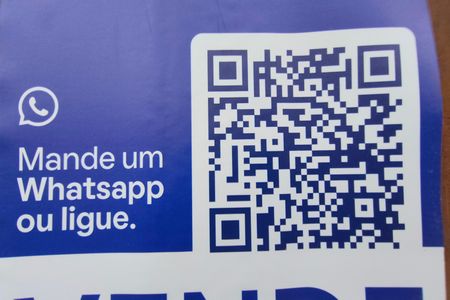 Casa à venda com 180m², 2 quartos e 6 vagasPlaquinha 