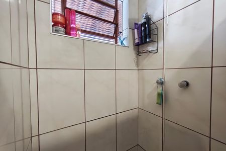 Casa à venda com 180m², 2 quartos e 6 vagasBanheiro Social