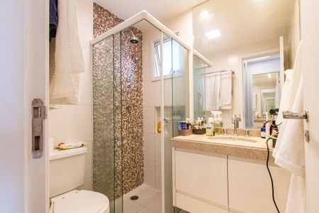 Apartamento para alugar com 95m², 2 quartos e 2 vagasBanheiro da suíte 2