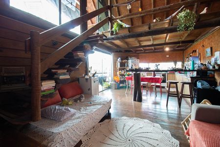Casa de condomínio para alugar com 175m², 2 quartos e 5 vagasSala 1