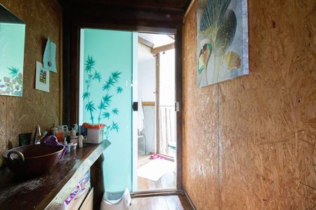 Casa de condomínio para alugar com 175m², 2 quartos e 5 vagasBanheiro Social