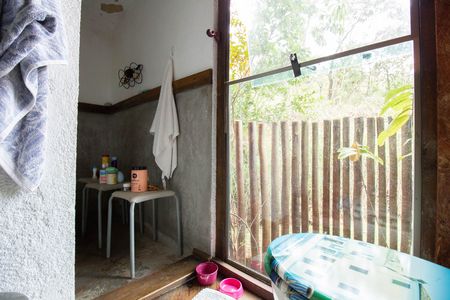 Casa de condomínio para alugar com 175m², 2 quartos e 5 vagasBanheiro Social