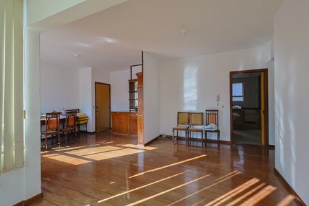 Apartamento à venda com 95m², 3 quartos e 1 vagaSala