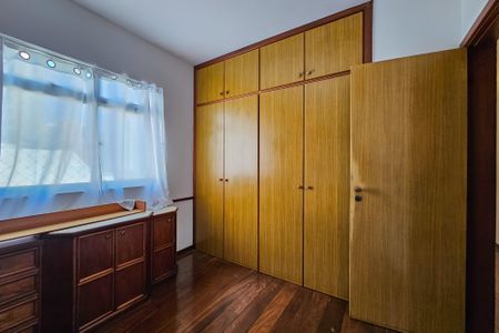 Apartamento à venda com 95m², 3 quartos e 1 vagaQuarto 2