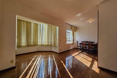 Apartamento à venda com 95m², 3 quartos e 1 vagaSala