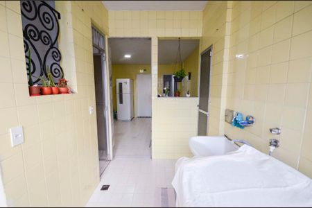 Apartamento à venda com 165m², 3 quartos e 1 vagaÁrea de Serviço