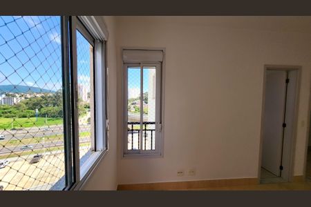 Apartamento à venda com 82m², 3 quartos e 2 vagas Apartamento à venda com 82m², 3 quartos e 2 vagasSuíte