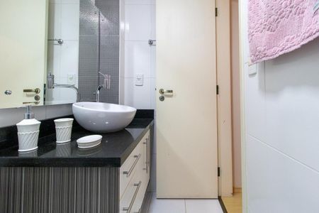 Apartamento para alugar com 76m², 3 quartos e 1 vaga Apartamento para alugar com 76m², 3 quartos e 1 vagaBanheiro da Suíte