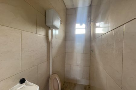 Casa para alugar com 48m², 1 quarto e sem vaga Casa para alugar com 48m², 1 quarto e sem vagaBanheiro