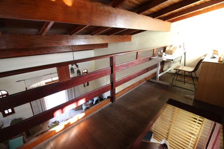 Casa à venda com 128m², 4 quartos e 2 vagasMesanino