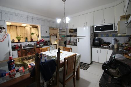 Casa à venda com 128m², 4 quartos e 2 vagasCozinha