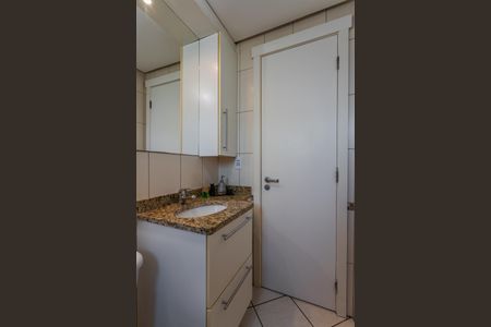 Apartamento à venda com 79m², 2 quartos e 2 vagas Apartamento à venda com 79m², 2 quartos e 2 vagasBanheiro Social