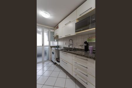 Apartamento à venda com 79m², 2 quartos e 2 vagas Apartamento à venda com 79m², 2 quartos e 2 vagasCozinha