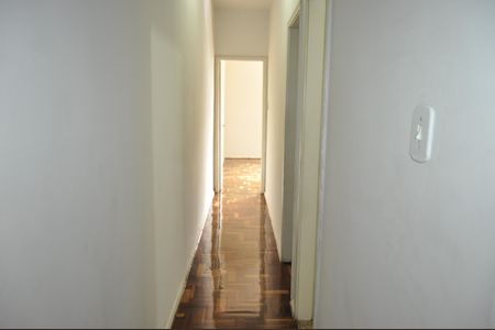 Apartamento à venda com 68m², 2 quartos e 1 vagaCorredor