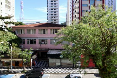 Apartamento para alugar com 135m², 4 quartos e 1 vagaVista  Suíte