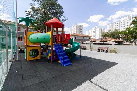 Casa de condomínio à venda com 81m², 3 quartos e 2 vagasÁrea comum - Playground