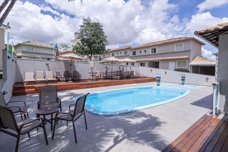 Casa de condomínio à venda com 81m², 3 quartos e 2 vagasÁrea comum - Piscina