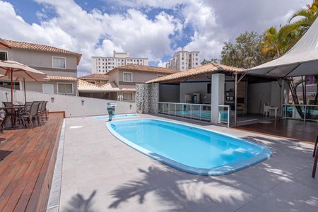 Casa de condomínio à venda com 81m², 3 quartos e 2 vagasÁrea comum - Piscina