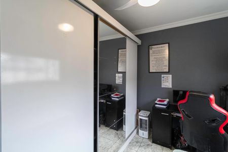 Casa de condomínio à venda com 81m², 3 quartos e 2 vagasQuarto 2