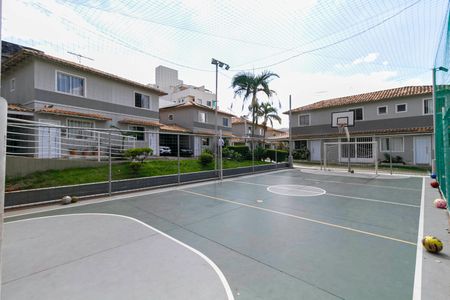 Casa de condomínio à venda com 81m², 3 quartos e 2 vagasQuadra Esportiva