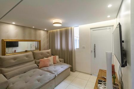 Casa de condomínio à venda com 81m², 3 quartos e 2 vagasSala