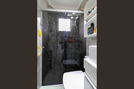 Casa de condomínio à venda com 81m², 3 quartos e 2 vagasBanheiro social 