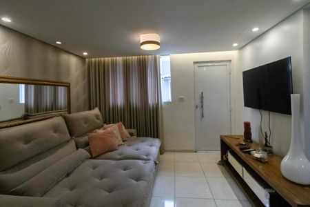 Casa de condomínio à venda com 81m², 3 quartos e 2 vagasSala