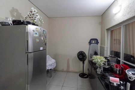 Casa de condomínio à venda com 81m², 3 quartos e 2 vagasÁrea de serviço