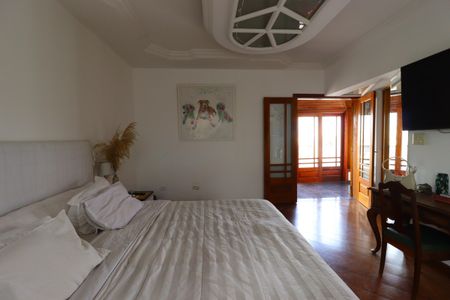 Casa à venda com 420m², 3 quartos e 8 vagasSuíte 3