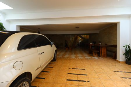 Casa à venda com 420m², 3 quartos e 8 vagasGaragem