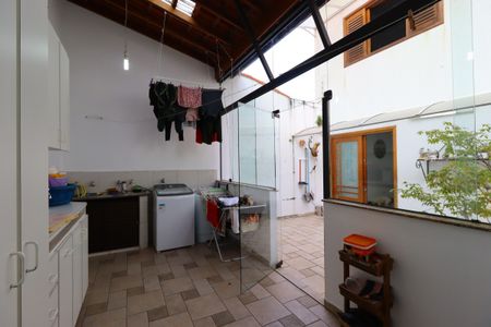 Casa à venda com 420m², 3 quartos e 8 vagasÁrea de Serviço