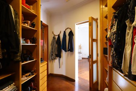 Casa à venda com 420m², 3 quartos e 8 vagasCloset da Suíte 3