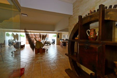 Casa à venda com 420m², 3 quartos e 8 vagasGaragem