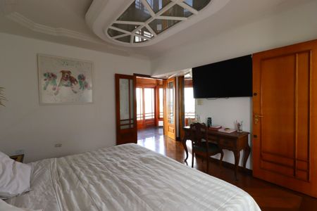 Casa à venda com 420m², 3 quartos e 8 vagasSuíte 3