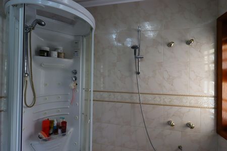 Casa à venda com 420m², 3 quartos e 8 vagasBanheiro da Suíte 3