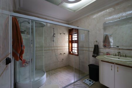 Casa à venda com 420m², 3 quartos e 8 vagasBanheiro da Suíte 3