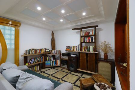 Casa à venda com 420m², 3 quartos e 8 vagasBiblioteca da Cobertura