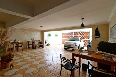 Casa à venda com 420m², 3 quartos e 8 vagasGaragem