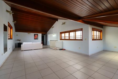 Casa à venda com 420m², 3 quartos e 8 vagasCobertura