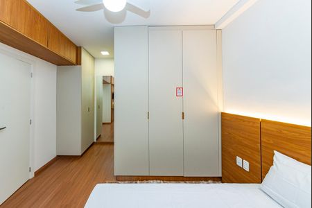 Apartamento para alugar com 90m², 3 quartos e 2 vagasSuíte